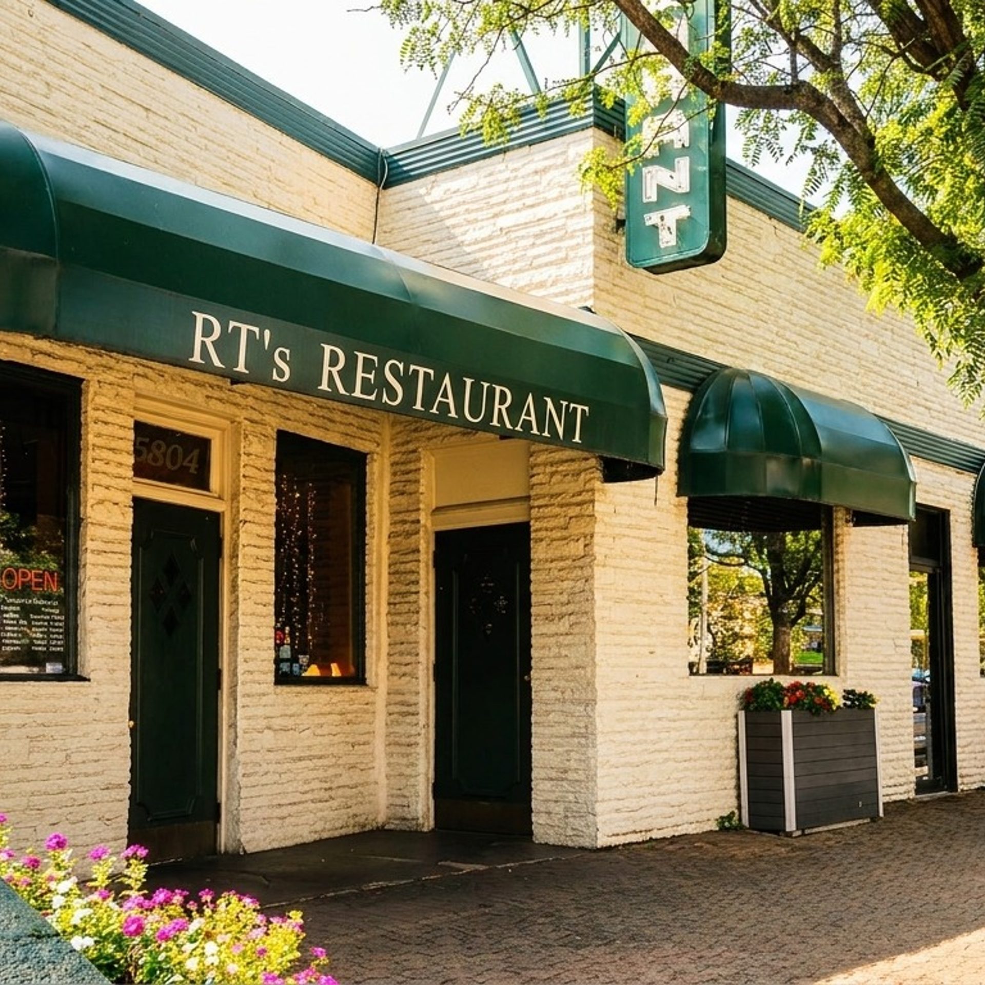 Visit RT's Restaurant